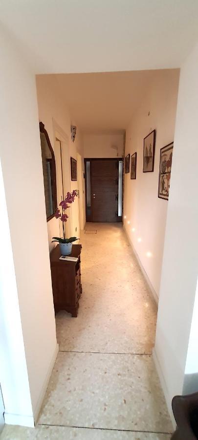 Elisabeth Waterfront Apartment Venesia Bagian luar foto