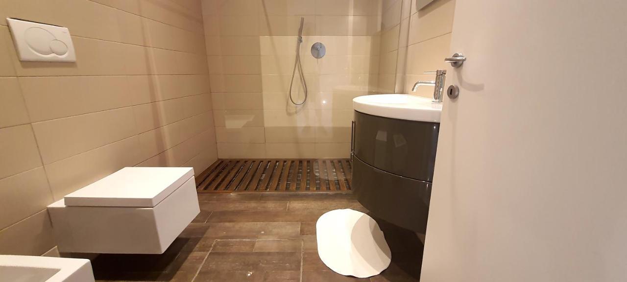 Elisabeth Waterfront Apartment Venesia Bagian luar foto
