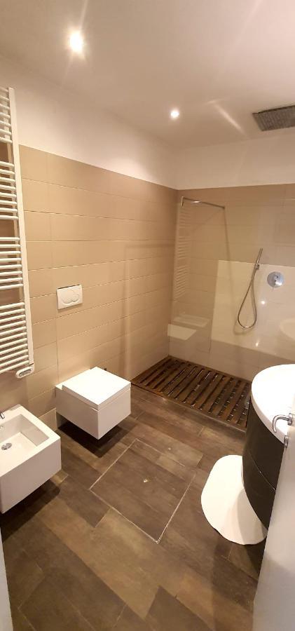 Elisabeth Waterfront Apartment Venesia Bagian luar foto