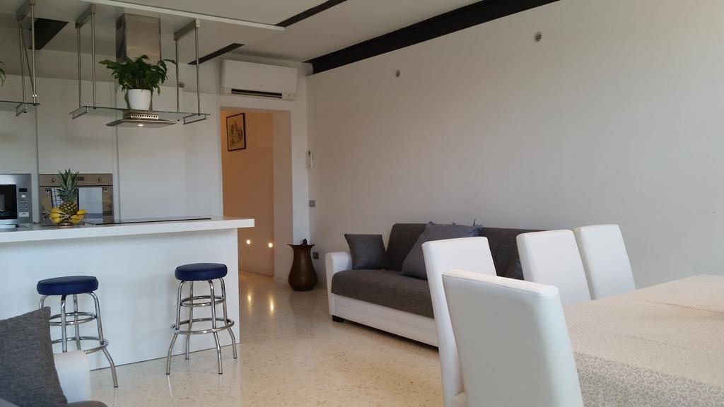 Elisabeth Waterfront Apartment Venesia Bagian luar foto