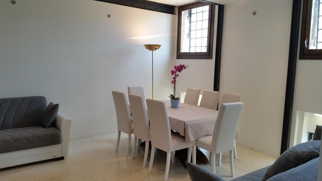 Elisabeth Waterfront Apartment Venesia Bagian luar foto