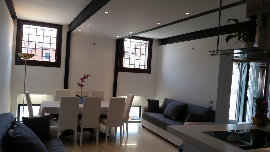 Elisabeth Waterfront Apartment Venesia Bagian luar foto